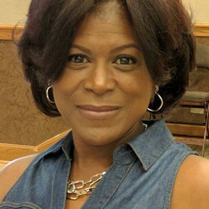 Meet your Posher, Sharon